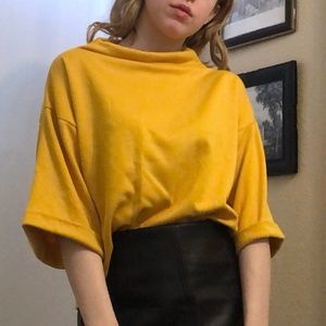 60s AND 70s INSPIRED BELL SLEEVE TOP